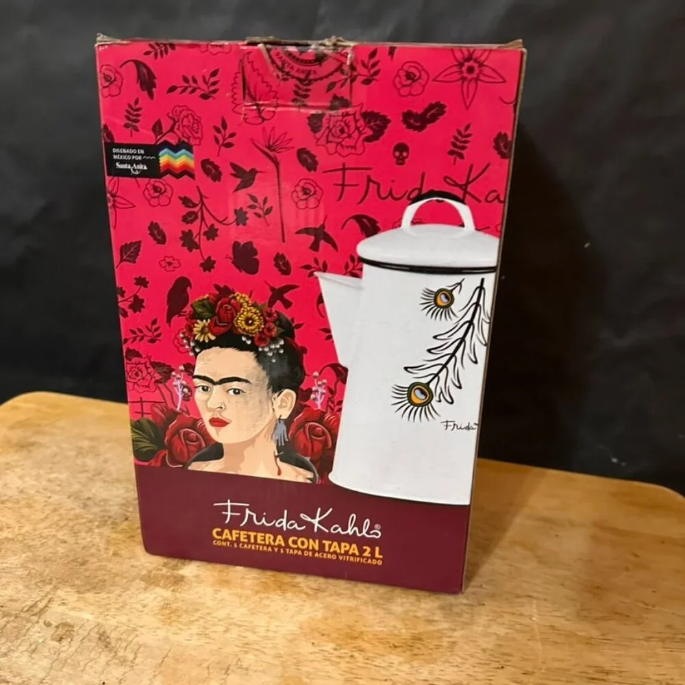 Frida Kahlo Santa Anita Enamelware Coffee Pot 2L White Peacock Feathers NEW